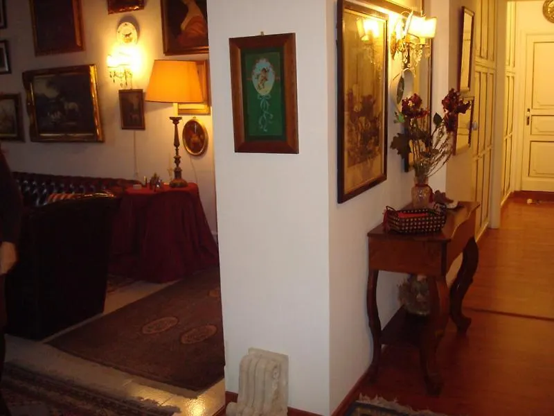 Il Palazzo B E B. Lentini Bed and Breakfast Bed & Breakfast